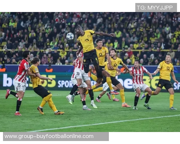 德甲精彩回顾：多特顺利取胜药厂意外失分斯图加特再创佳绩