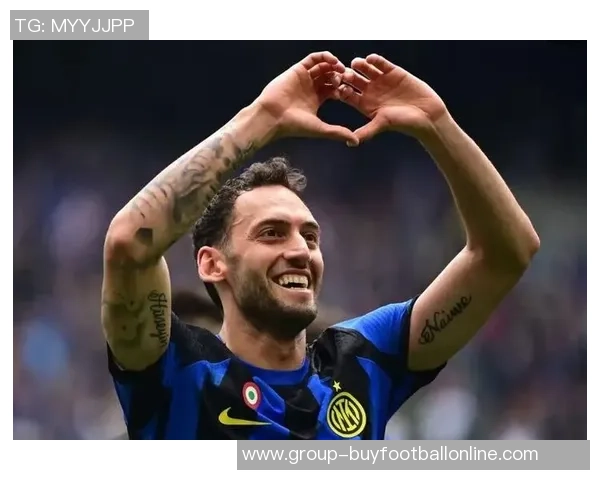 恰尔汗奥卢精彩远射破门荣膺国米12月最佳进球称号